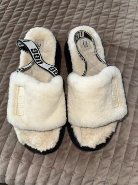 UGG Women’s Cream Shearling Slide Sandals with Branded Strap